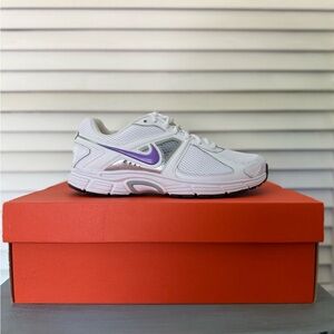 Nike Women’s Dart 9 White, Purple, and Metallic Silver Sneakers Size 7.5